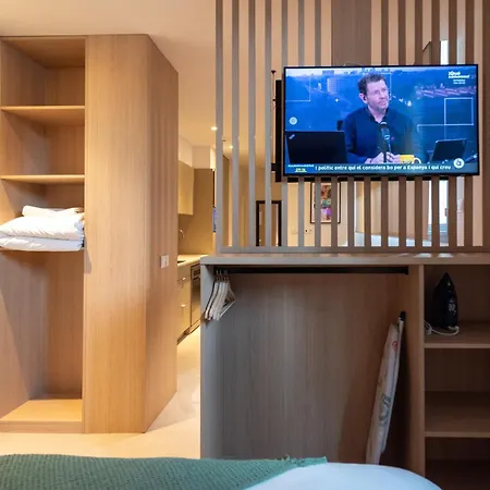 Apartmanhotel Arena Basic 4*